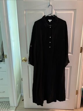 Relaxed Black Button-Front Shirt Dress